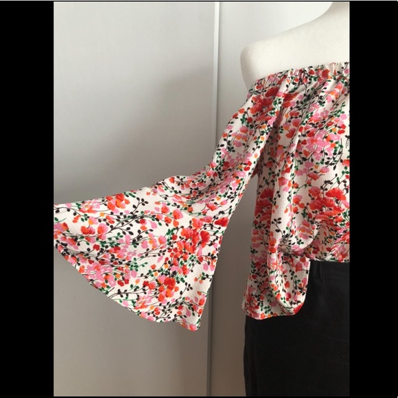 Flower top - Picture 3 of 4